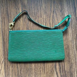 Authentic Louis Vuitton Pochette